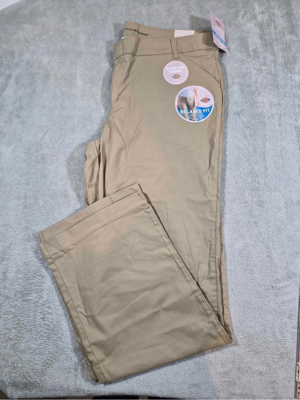 NWT Dickies Relaxed Fit Stretch Chino Pants Khaki Beige Womens Size 18 L